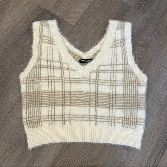 Nasty Gal Jackets & Blazers - Nasty Gal Tan Plaid Sweater Vest